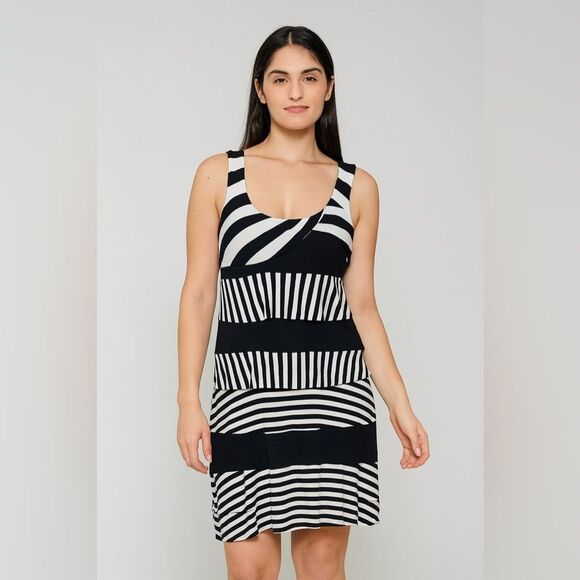 Seamline by Cynthia Steffe Black and White Dress size Medium - Picture 1 of 6